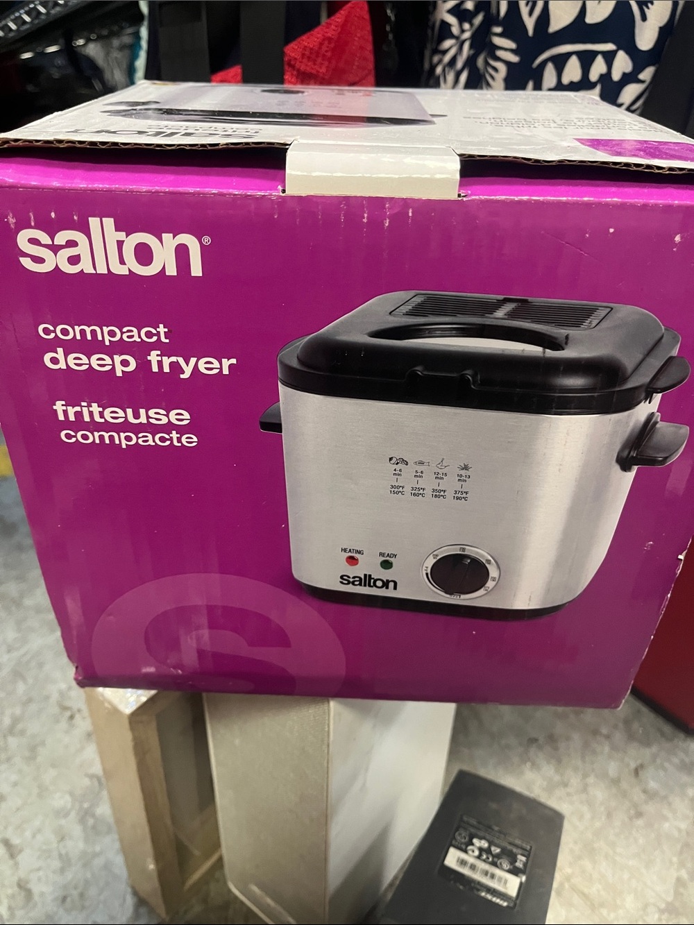 Salton Compact Deep Fryer in Silver and Black